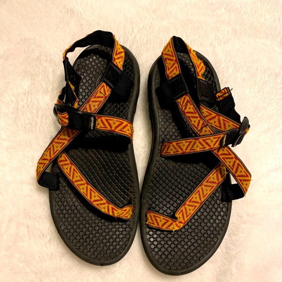 Teva Aztec print sandals. - Picture 1 of 2
